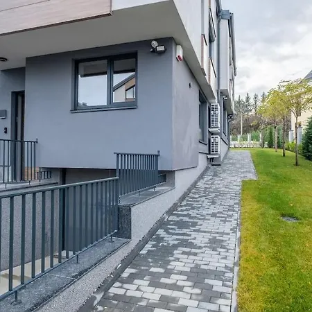 Luxurious House In An Exclusive Complex, Mount View 别墅