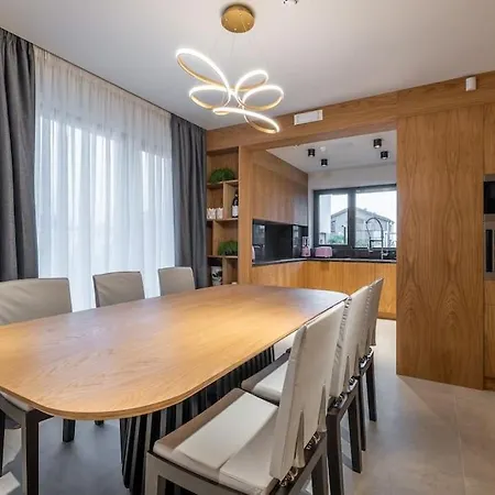 Luxurious House In An Exclusive Complex, Mount View * 索菲亞