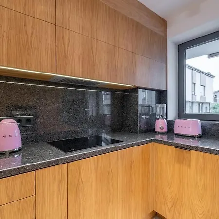 Luxurious House In An Exclusive Complex, Mount View 索菲亞