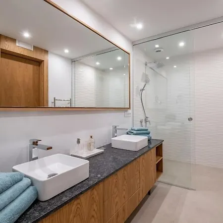 Luxurious House In An Exclusive Complex, Mount View Villa
